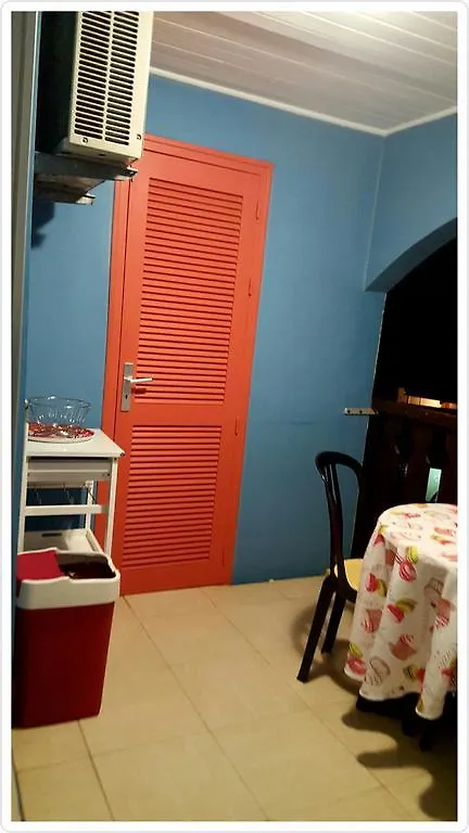 Turquoise Caritan Apartment Sainte-Anne